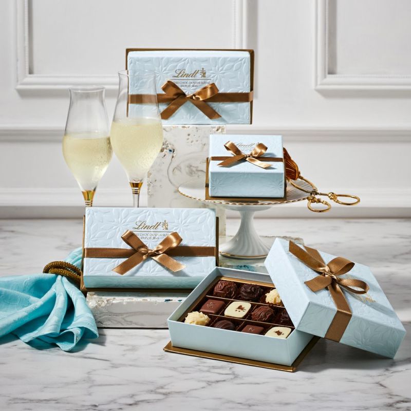 Lindt - 専用 チョコ3種 リンツ リンドールアソート3P 36g – 成城石井.com